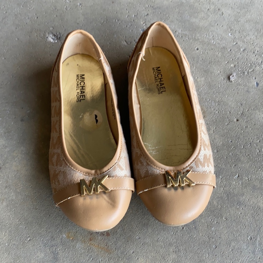 Michael Kors youth flats